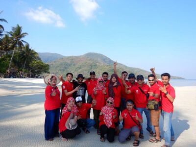 Paket Tour Group Karimunjawa Java Paradise Resort 4H3M Kapal Mix