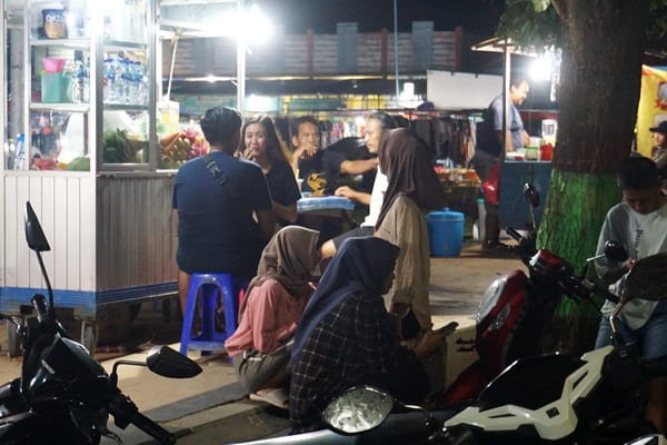 Alun-alun Karimunjawa Pusat Kuliner Lokal Nusantara