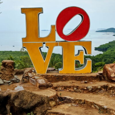Bukit love pulau karimunjawa