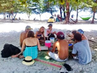 BBQ pulau gleyang karimunjawa