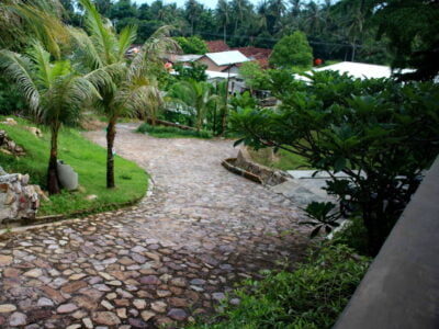JALAN MENUJU HOTEL DSEASON KARIMUNJAWA EXTERIOR