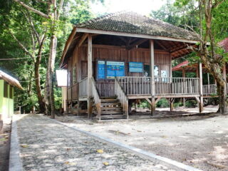 Lokasi Wisata Karimunjawa Pantai Kanjen