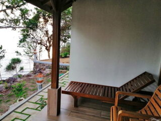 Penginapan Legon Waru Cottage Lodge Karimunjawa