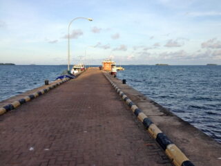 Sandar Pelabuhan Legon Bajak Karimunjawa