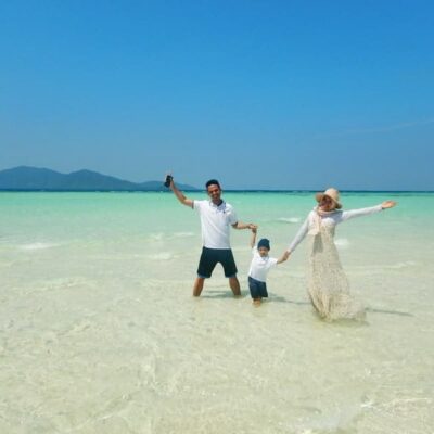 Wisata ke Karimunjawa bersama anak kecil